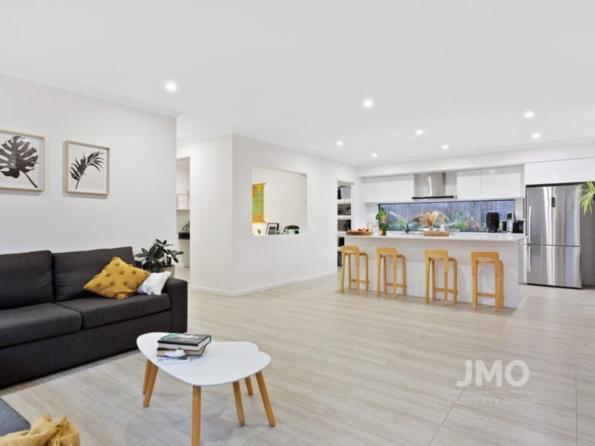 95 River Run Circuit, ORMEAU HILLS, Ormeau Hills - Thumbnail 2