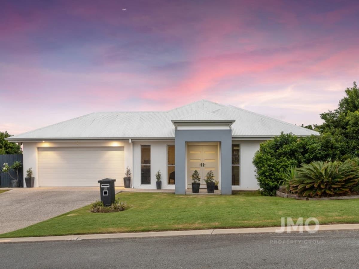 18 Ravensthorpe Street, ORMEAU, Ormeau - Image 1