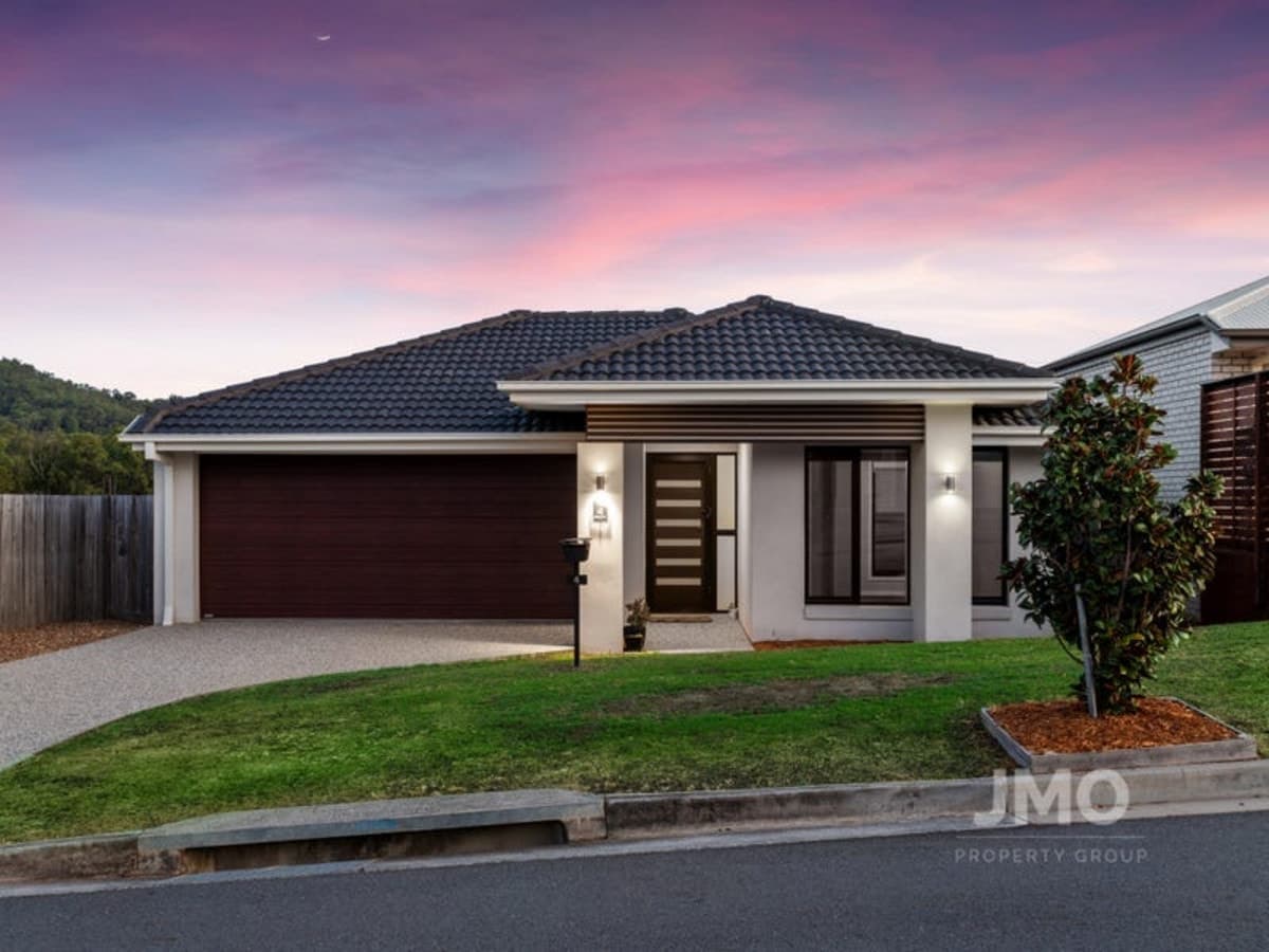 4 Bredbo Street, ORMEAU HILLS, Ormeau Hills - Image 1