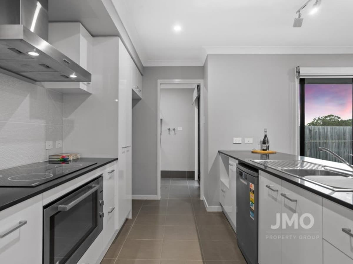 4 Bredbo Street, ORMEAU HILLS, Ormeau Hills - Thumbnail 3