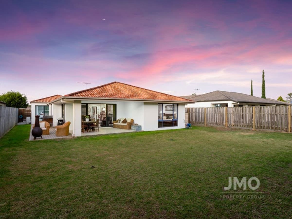 47 Charlton Crescent, ORMEAU, Ormeau - Thumbnail 2