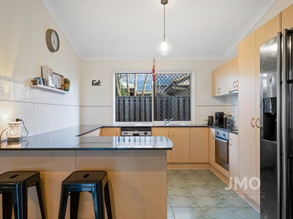 24 Dahlia Crescent, ORMEAU, Ormeau - Thumbnail 2