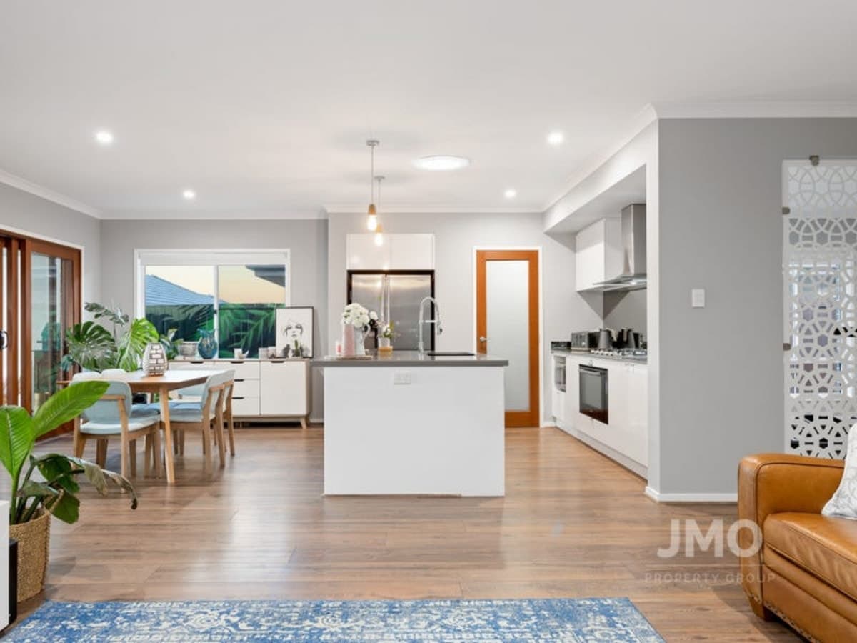 5 Beaufort Crescent, ORMEAU HILLS, Ormeau Hills - Thumbnail 3