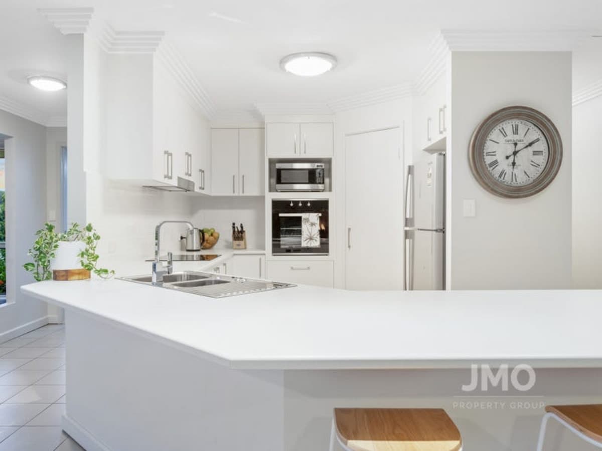 7 Lucas Crescent, ORMEAU HILLS, Ormeau Hills - Thumbnail 3