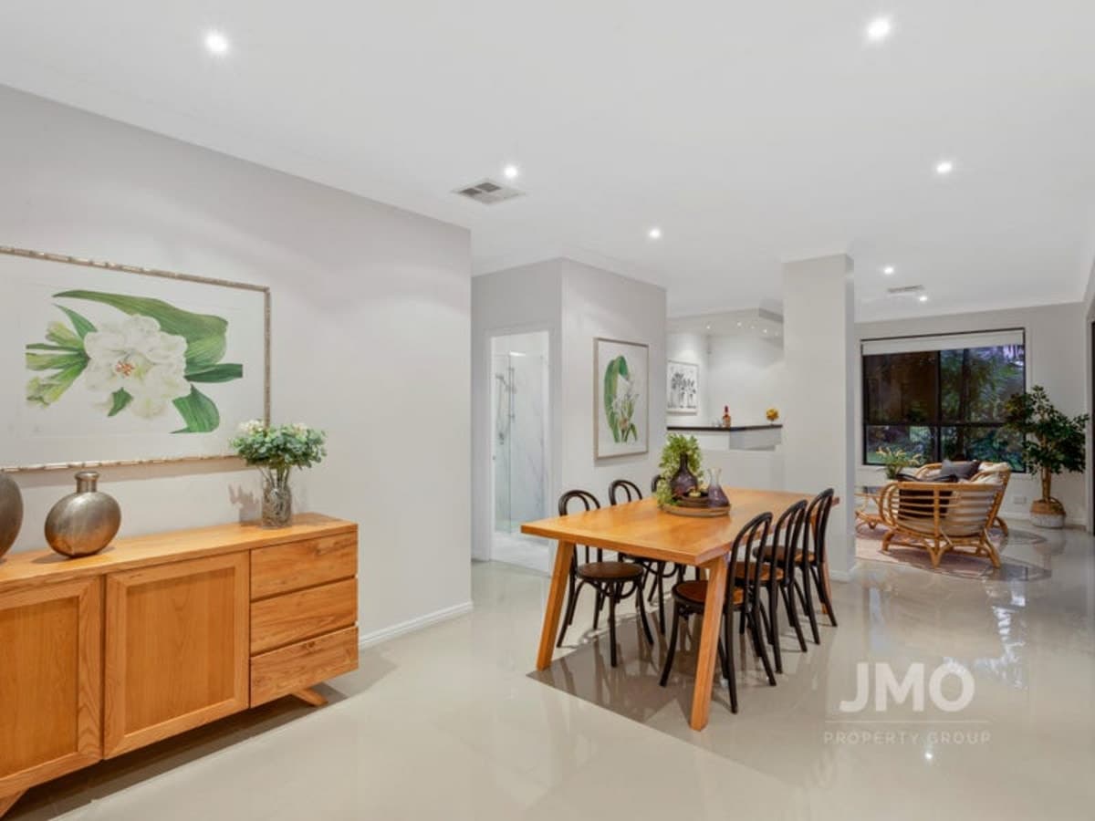 36 Marina Parade, JACOBS WELL, Jacobs Well - Thumbnail 3