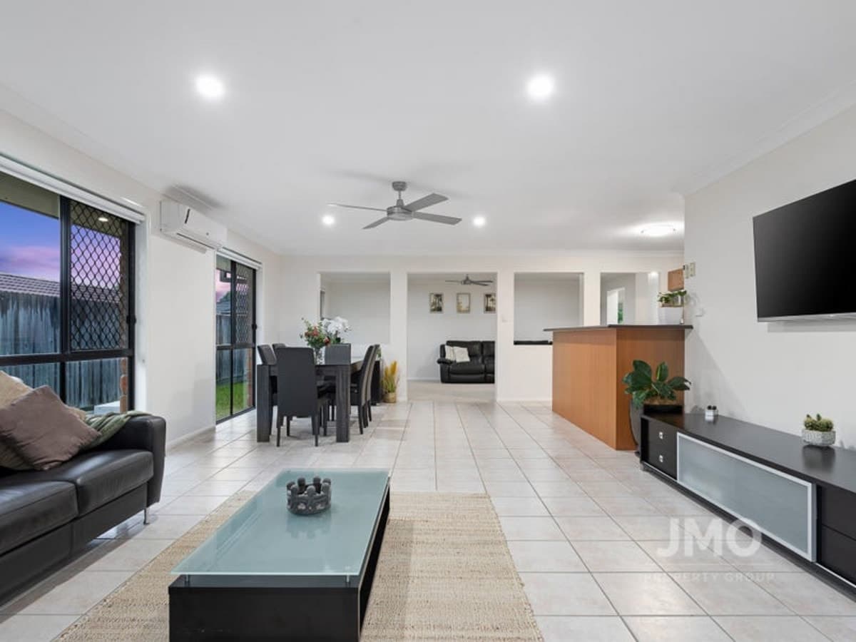 12 Dahlia Crescent, ORMEAU, Ormeau - Thumbnail 3