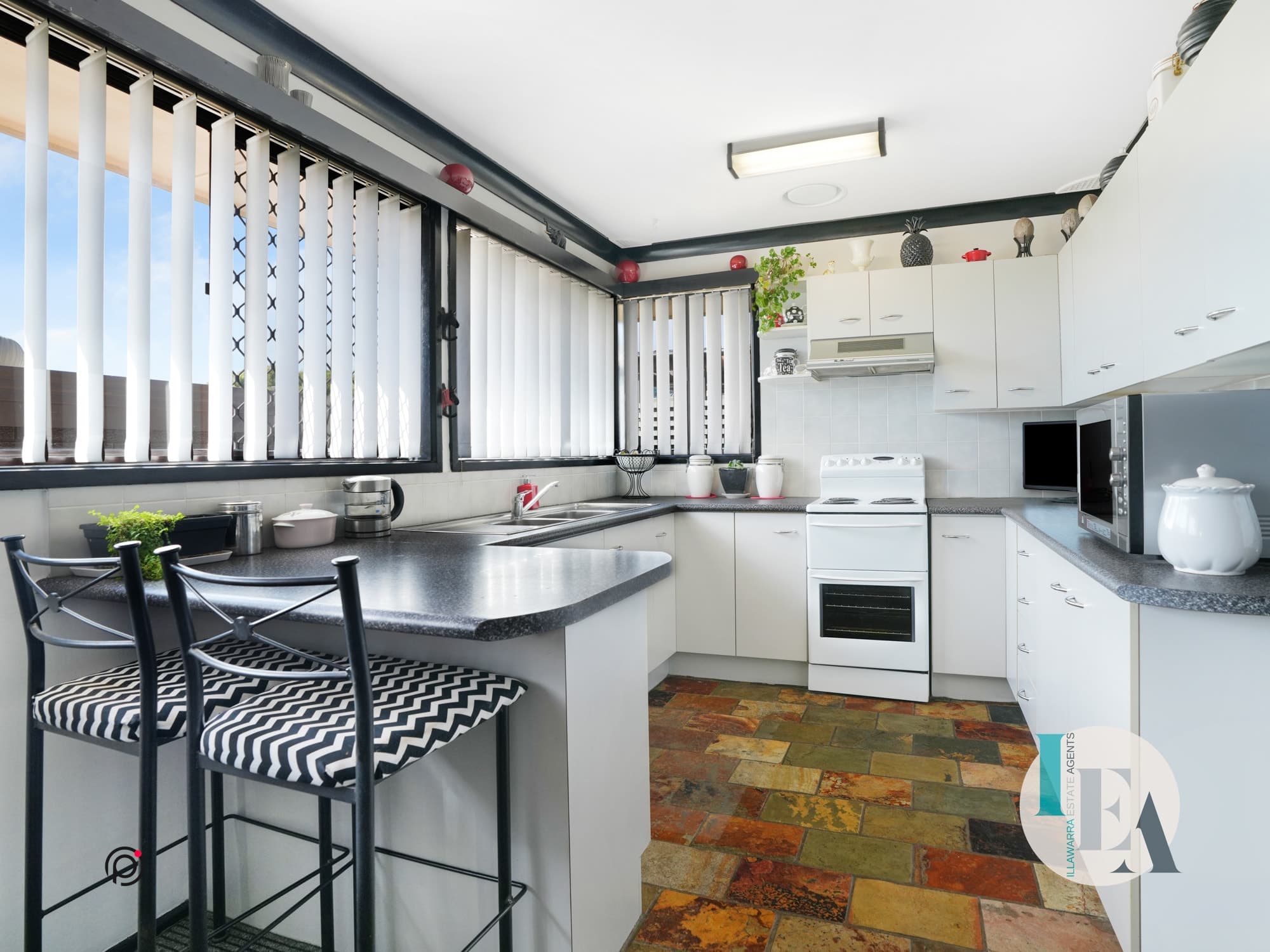 11 Konrads Road, MOUNT WARRIGAL NSW 2528, Mount Warrigal - Thumbnail 5