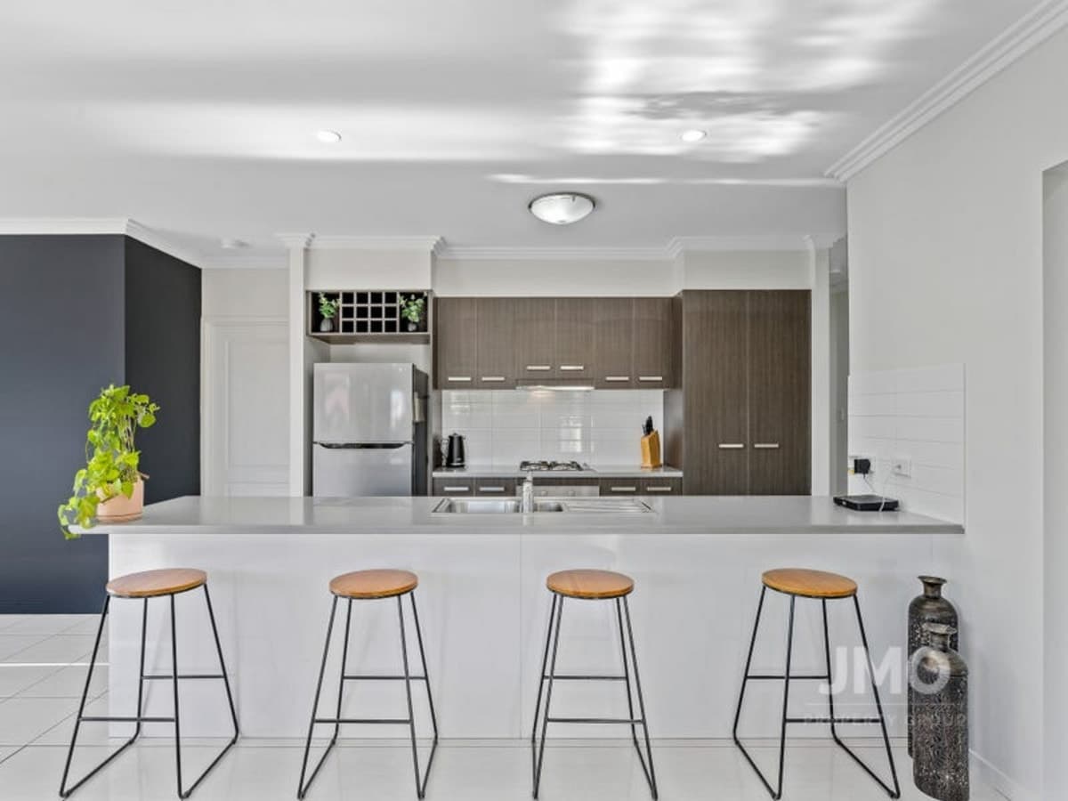 2/8 Strathburn Crescent, ORMEAU, Ormeau - Thumbnail 2