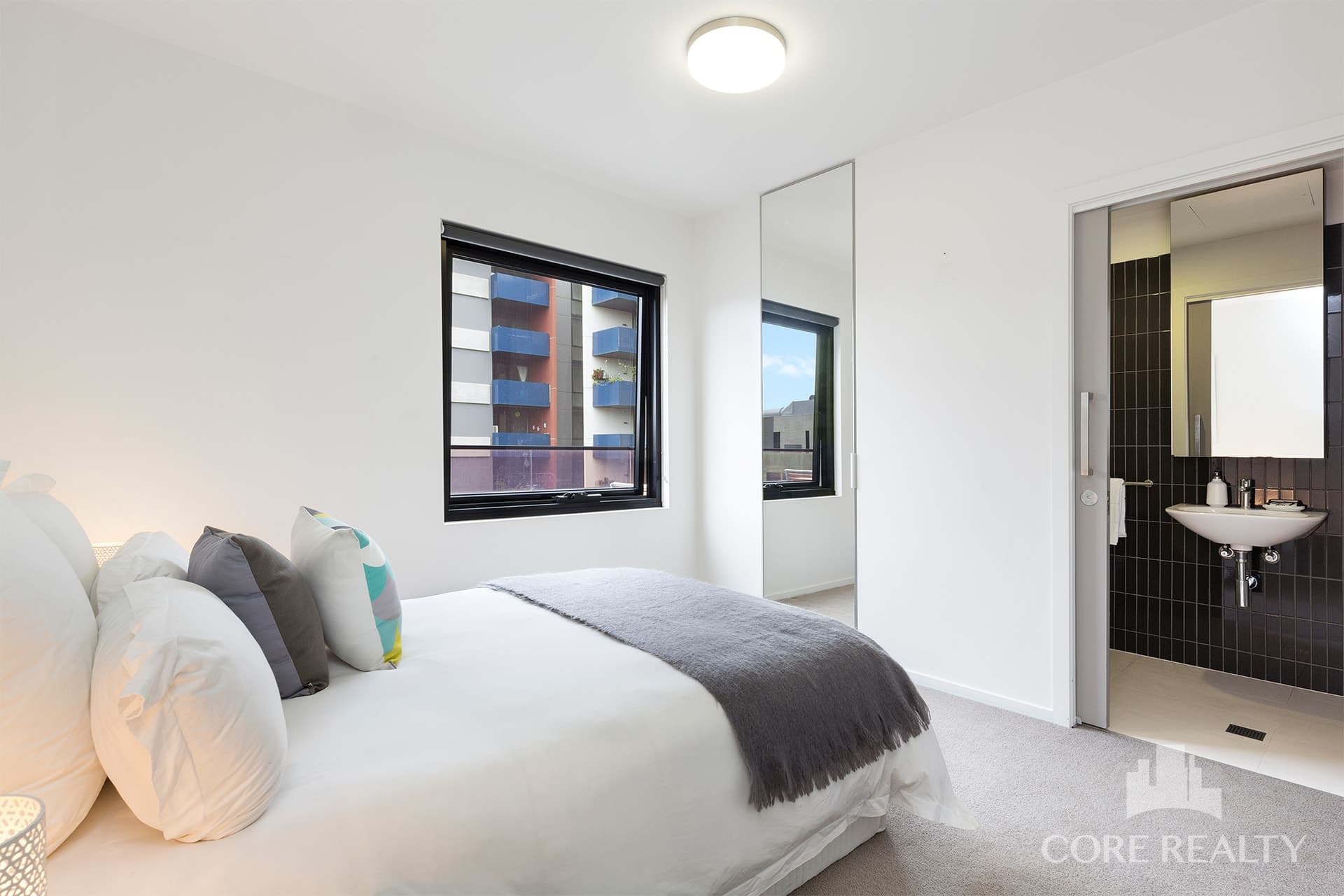401/82 Canning Street, Carlton - Thumbnail 2