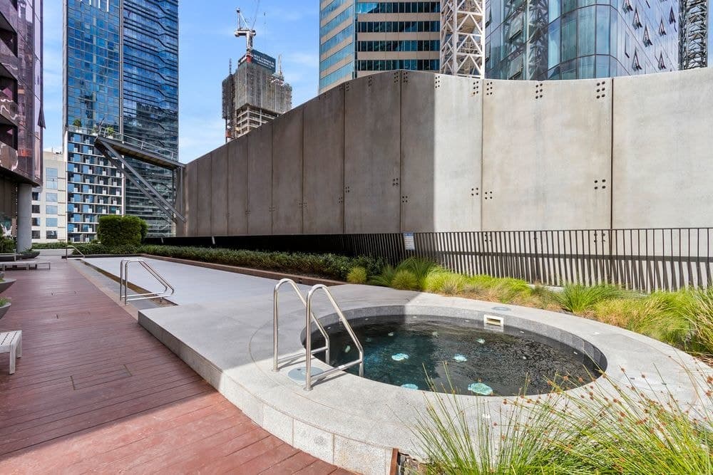 3305/127 A'beckett Street, Melbourne - Thumbnail 6