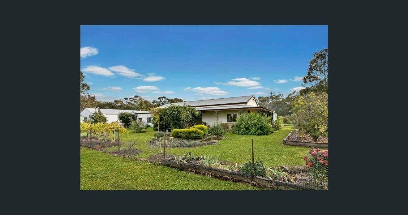 8 Wattle Drive, Inglewood, VIC, Inglewood - Image 1