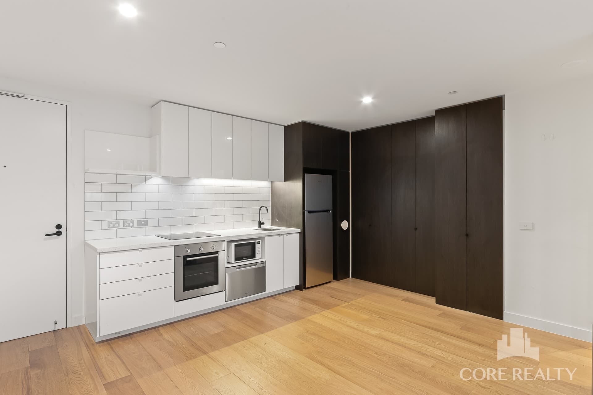 702/83 Flemington  Road, North Melbourne - Thumbnail 2
