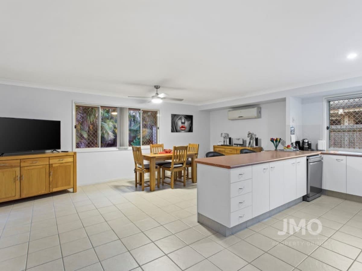 10 Alisma Court, ORMEAU, Ormeau - Thumbnail 3