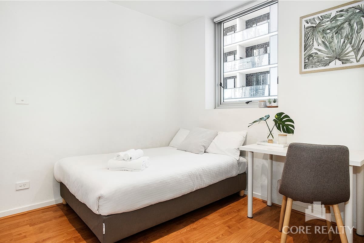 702/68 La Trobe Street, Melbourne - Thumbnail 5