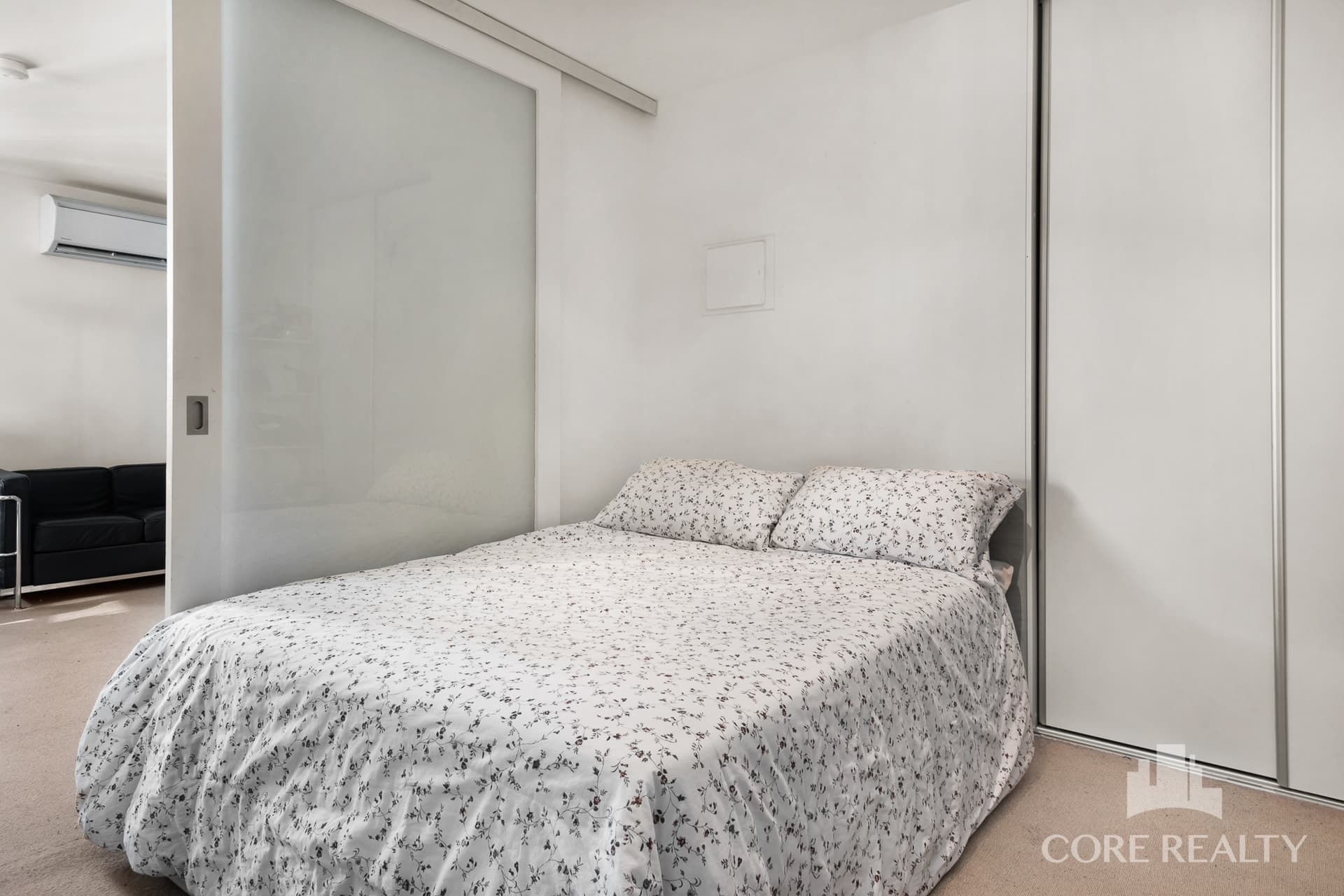 1707/243 Franklin Street, Melbourne - Thumbnail 2