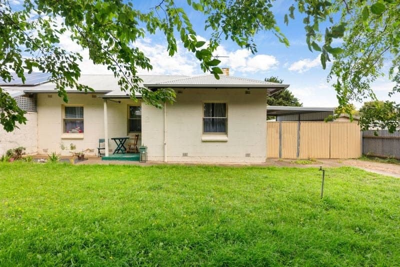 2 Howard Street Mount Gambier SA, Mount Gambier - Image 1