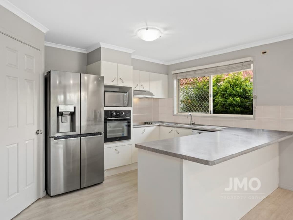28 Conebush Circuit, ORMEAU, Ormeau - Thumbnail 3
