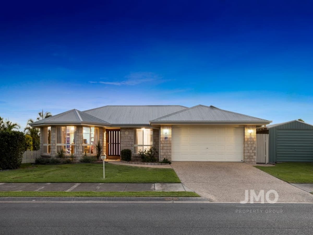 37 Palmerston Drive, OXENFORD, Oxenford - Image 1