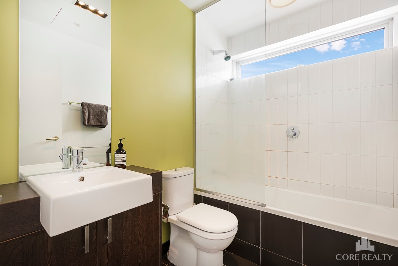 2402/483 Swanston Street, Melbourne - Thumbnail 4