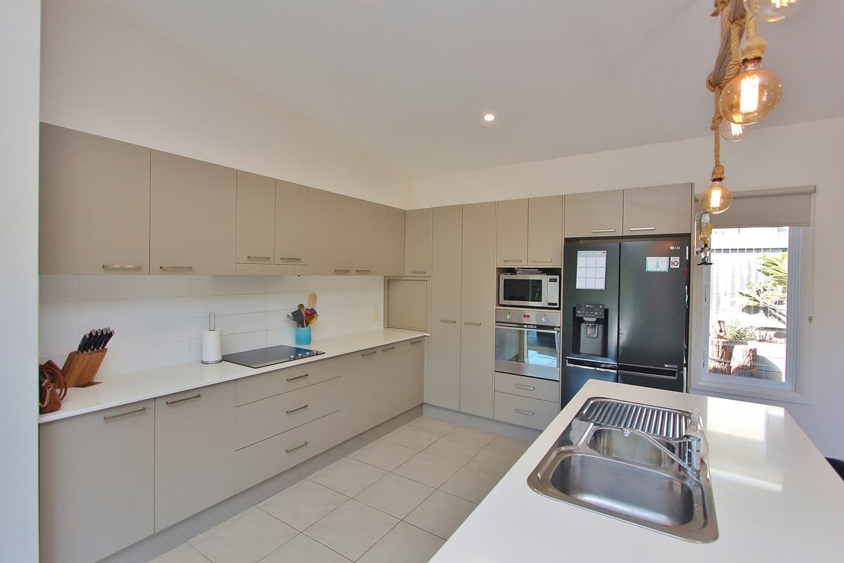 10 Mountain Spring Drive, Kendall, Kendall - Thumbnail 8