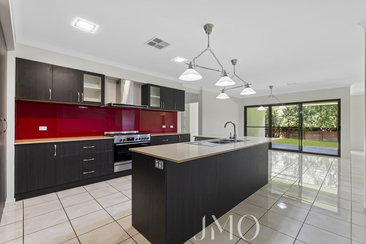 24 Bloomfield Court, Ormeau, Ormeau - Thumbnail 2