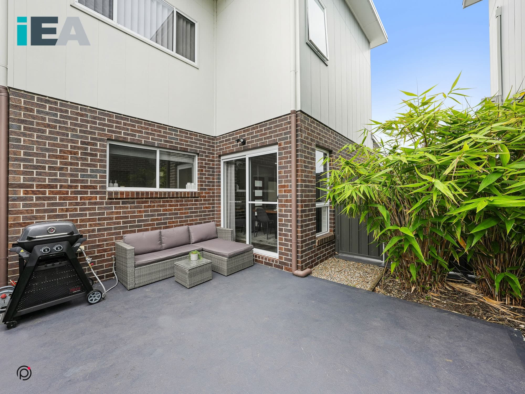 2/15 Wentworth Street, OAK FLATS NSW 2529, Oak Flats - Image 1