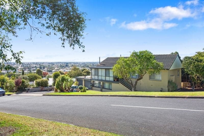 36 Lake Terrace Mount Gambier SA, Mount Gambier - Image 1