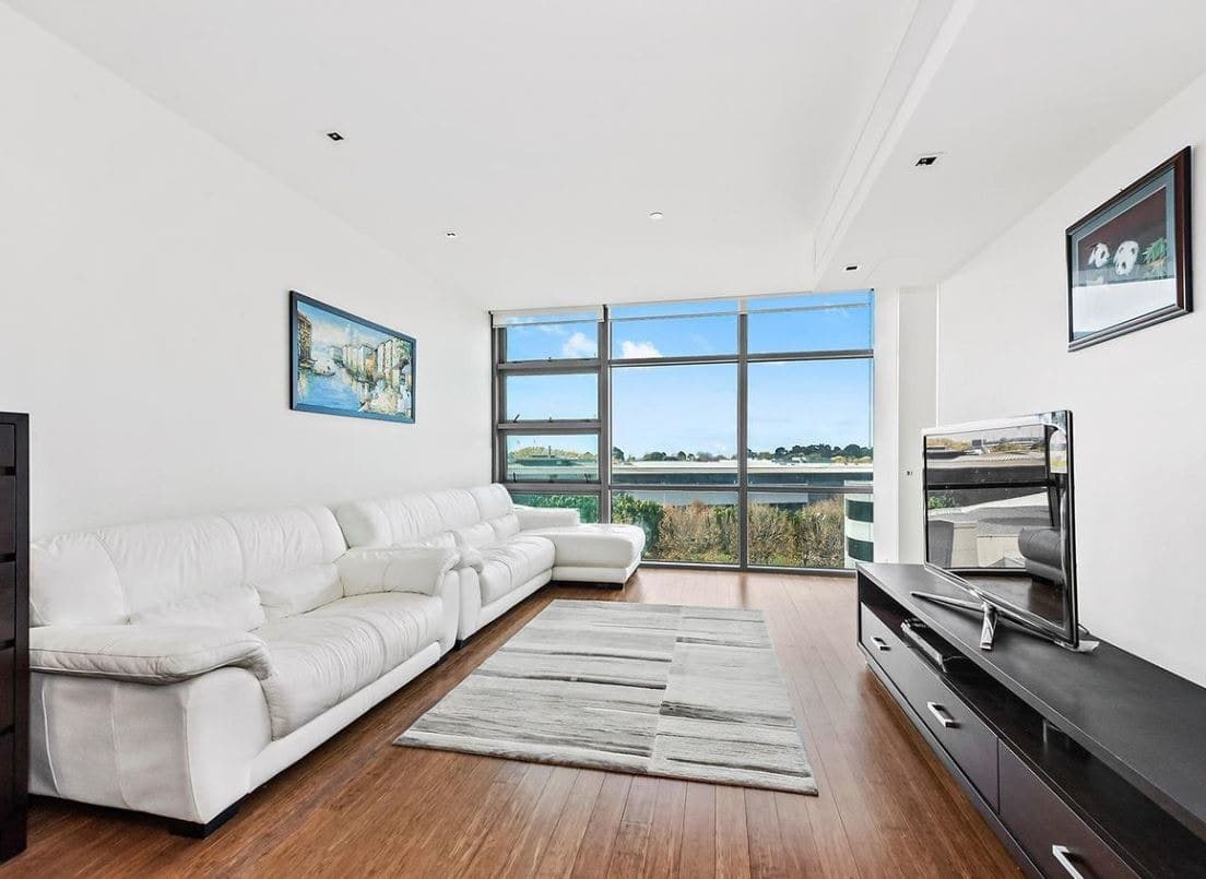 803/8 Kavanagh Street, Southbank - Image 1