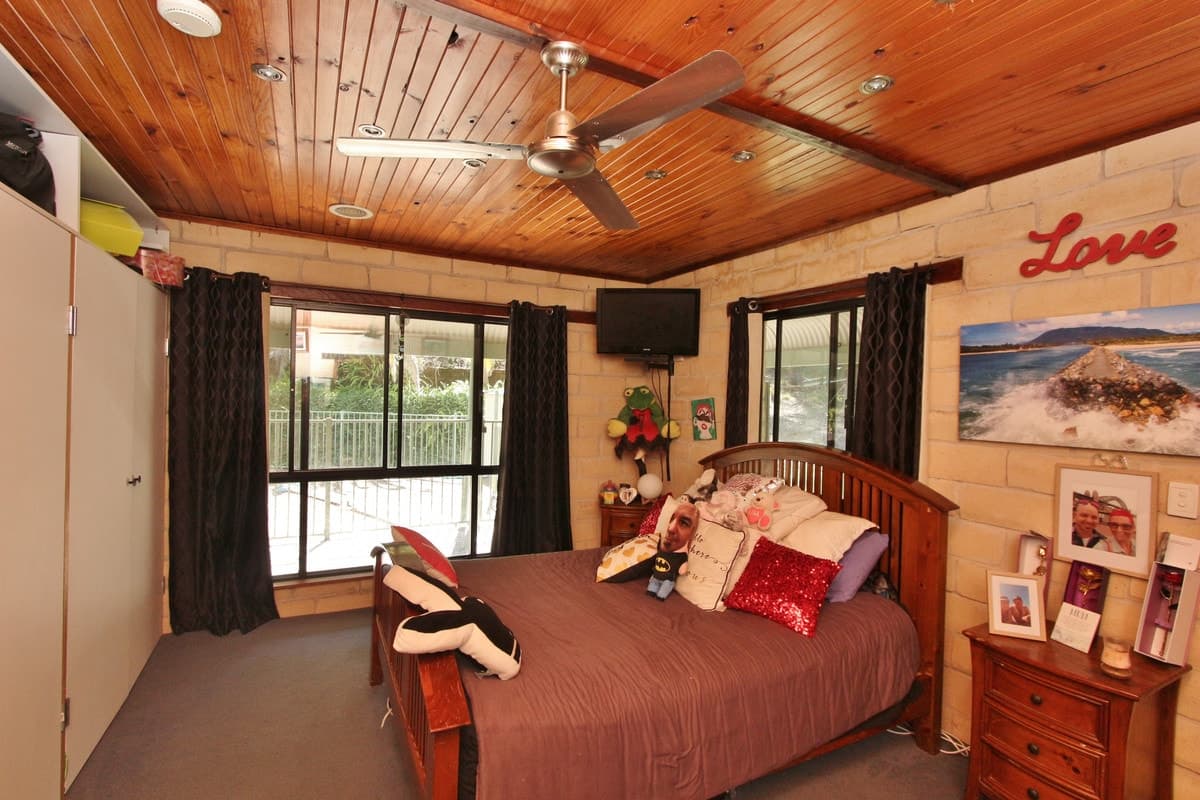 6 Lake Spur, Kew, Kew - Image 1