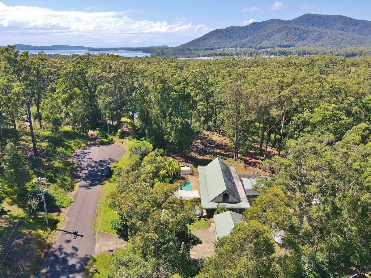 6 Lake Spur, Kew, Kew - Thumbnail 3