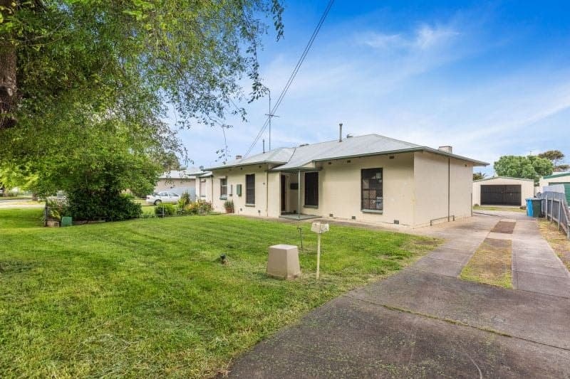 6 Howard Street Mount Gambier SA, Mount Gambier - Image 1