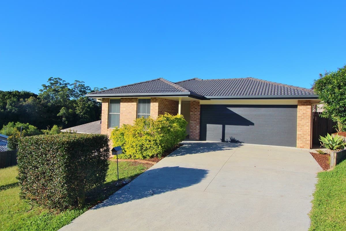 9 Mountain Spring Drive, Kendall, Kendall - Thumbnail 3