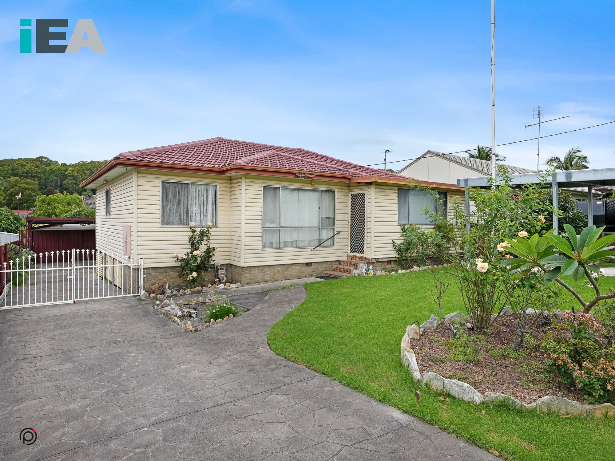 39 Strata Avenue, BARRACK HEIGHTS NSW 2528, Barrack Heights - Thumbnail 3