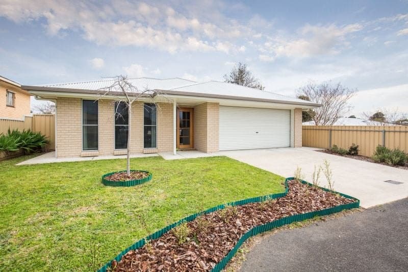 17 Queens Avenue Mount Gambier SA, Mount Gambier - Image 1