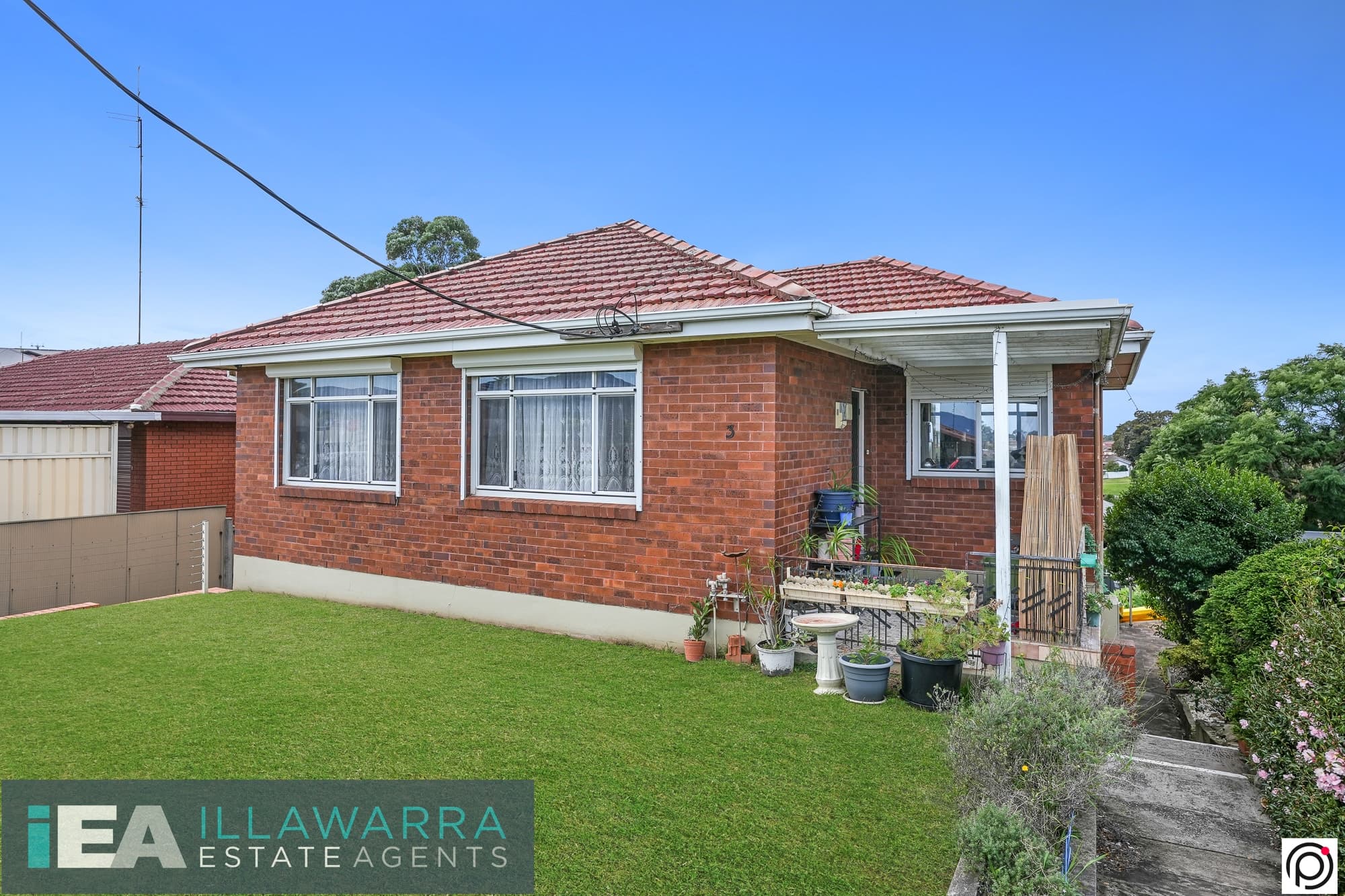3 Hilltop Avenue, LAKE HEIGHTS NSW 2502, Lake Heights - Thumbnail 4
