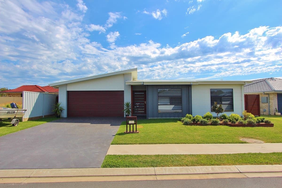 1 Borrowdale Avenue, Dunbogan, Dunbogan - Thumbnail 2
