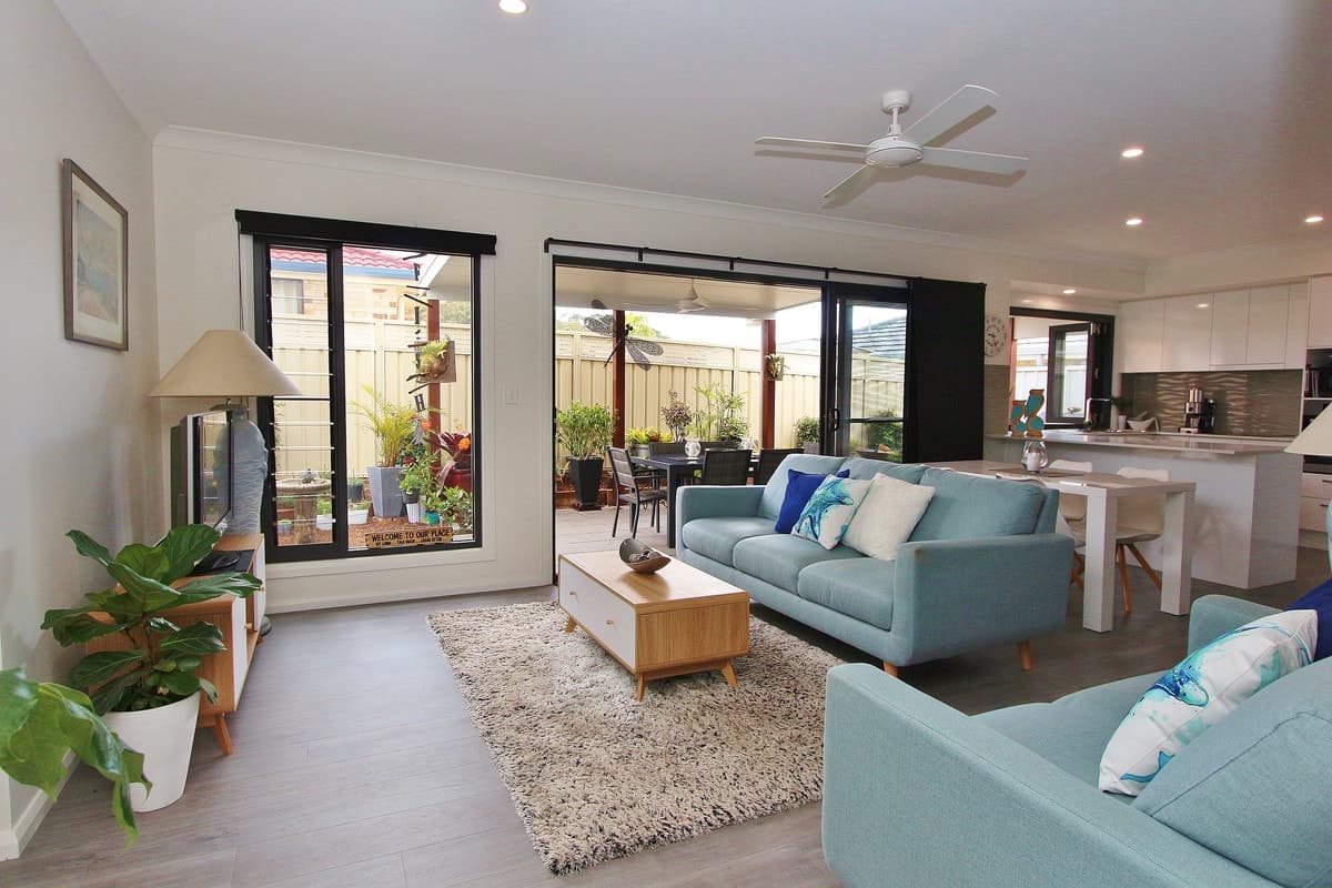 1 Borrowdale Avenue, Dunbogan, Dunbogan - Thumbnail 5