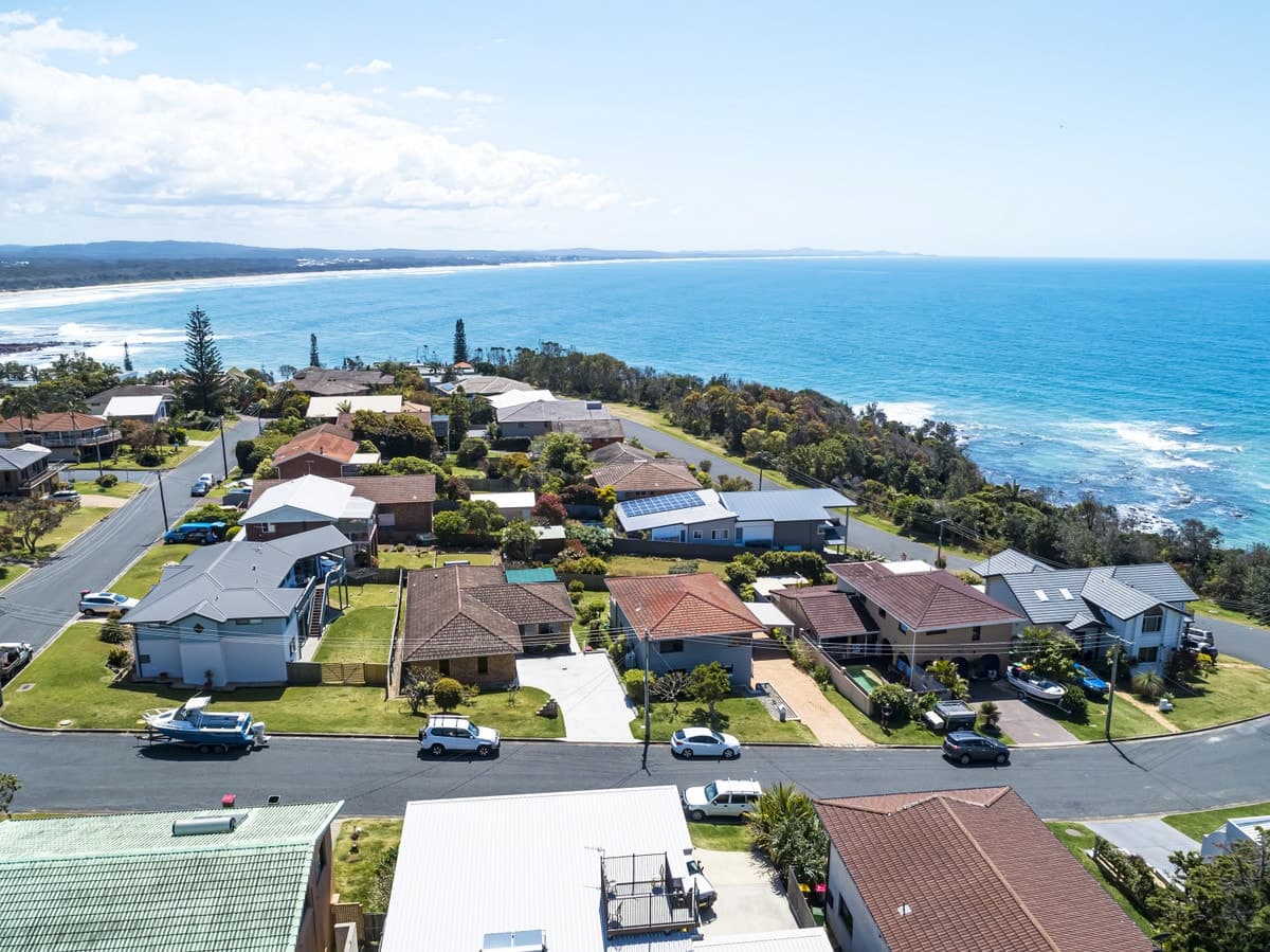 6 Honeysuckle Road, Bonny Hills, Bonny Hills - Thumbnail 2