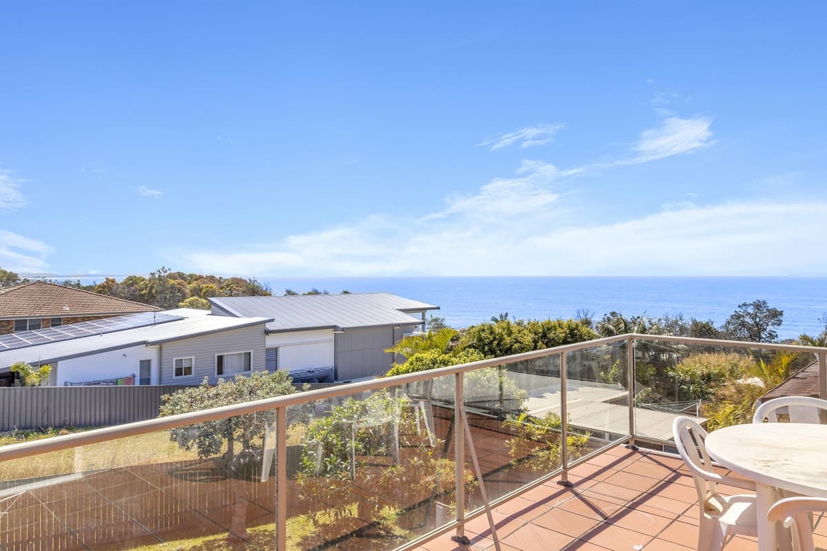 6 Honeysuckle Road, Bonny Hills, Bonny Hills - Thumbnail 3