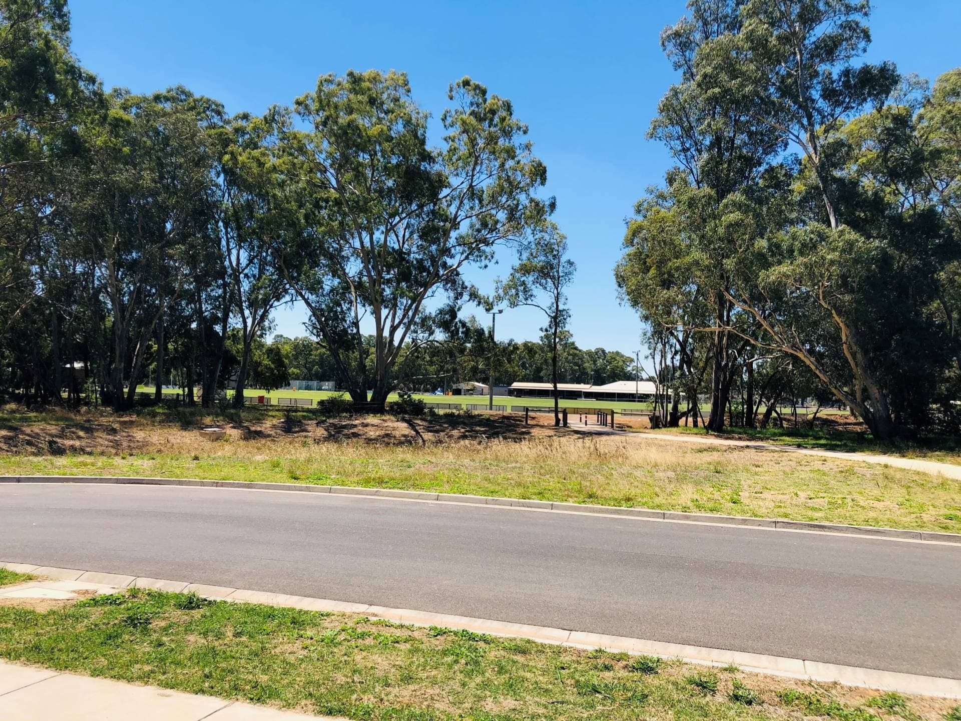 43 Caviar Ct, Huntly, VIC, Huntly - Thumbnail 2