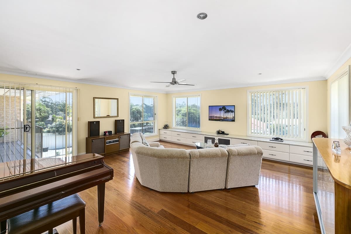 13 Babinda Avenue, West Haven, West Haven - Thumbnail 5
