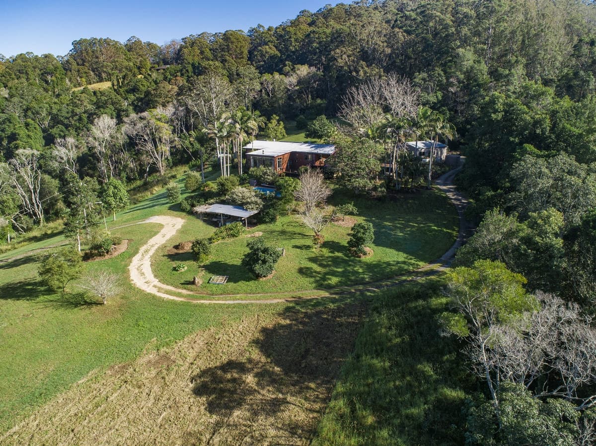 323 Black Creek Road, Black Creek, Black Creek - Image 1