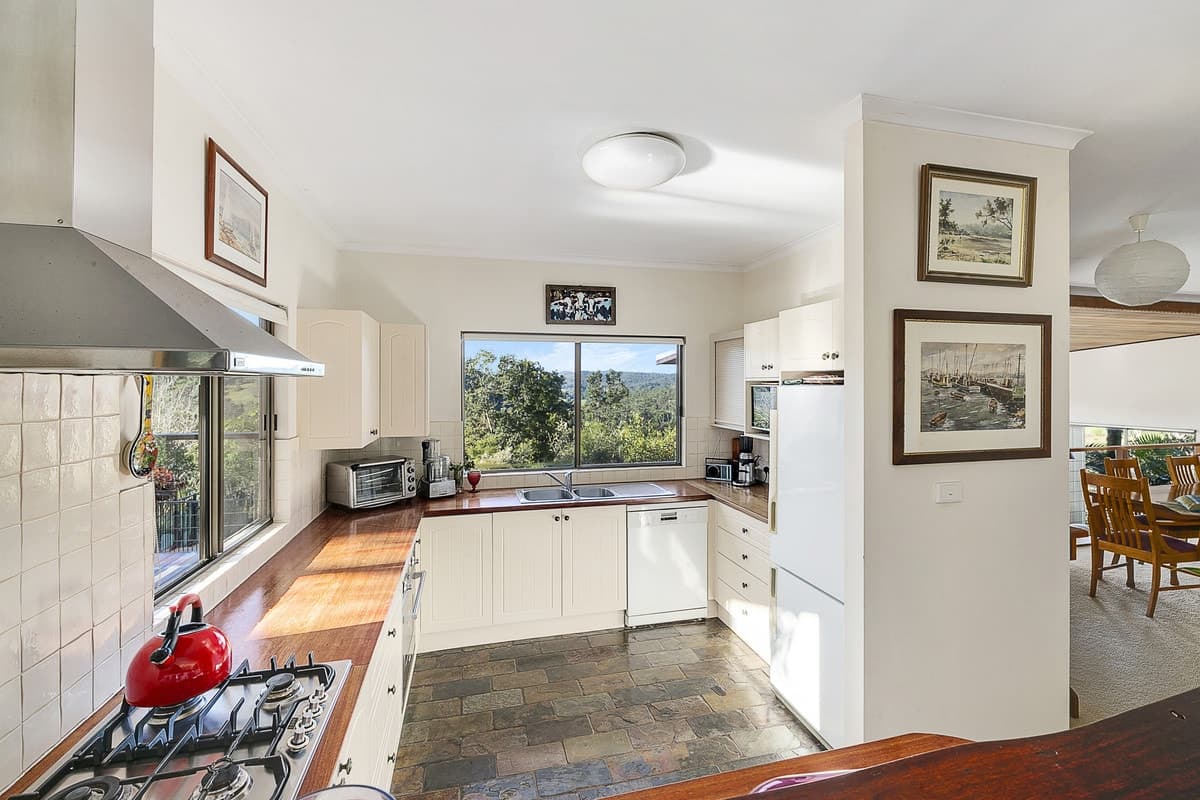 323 Black Creek Road, Black Creek, Black Creek - Thumbnail 7