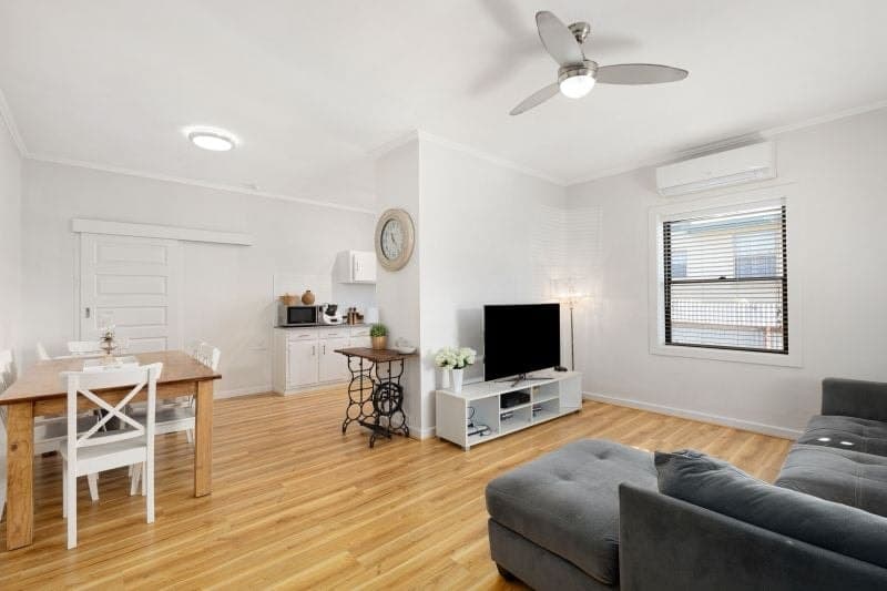 6 Nelson Street Mount Gambier SA, Mount Gambier - Image 1