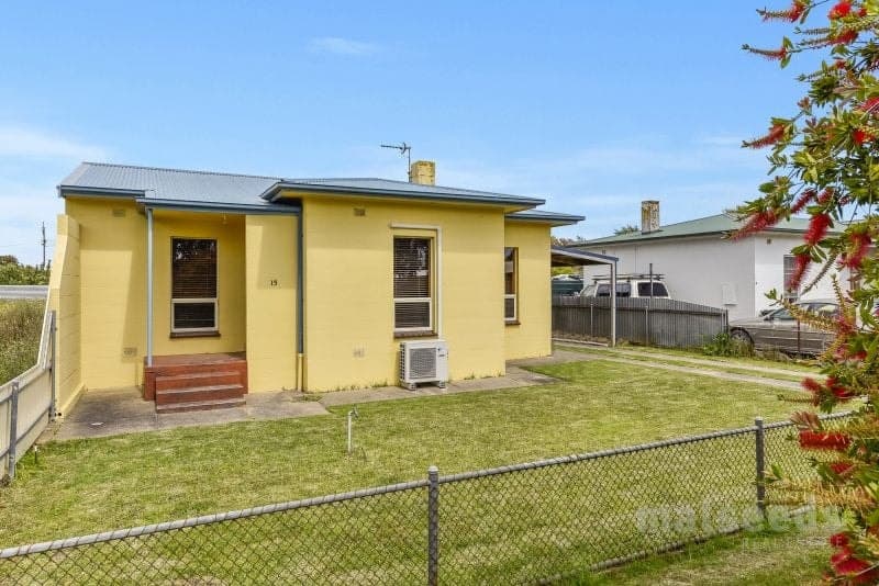 15 Whennan Street Millicent SA, Millicent - Image 1