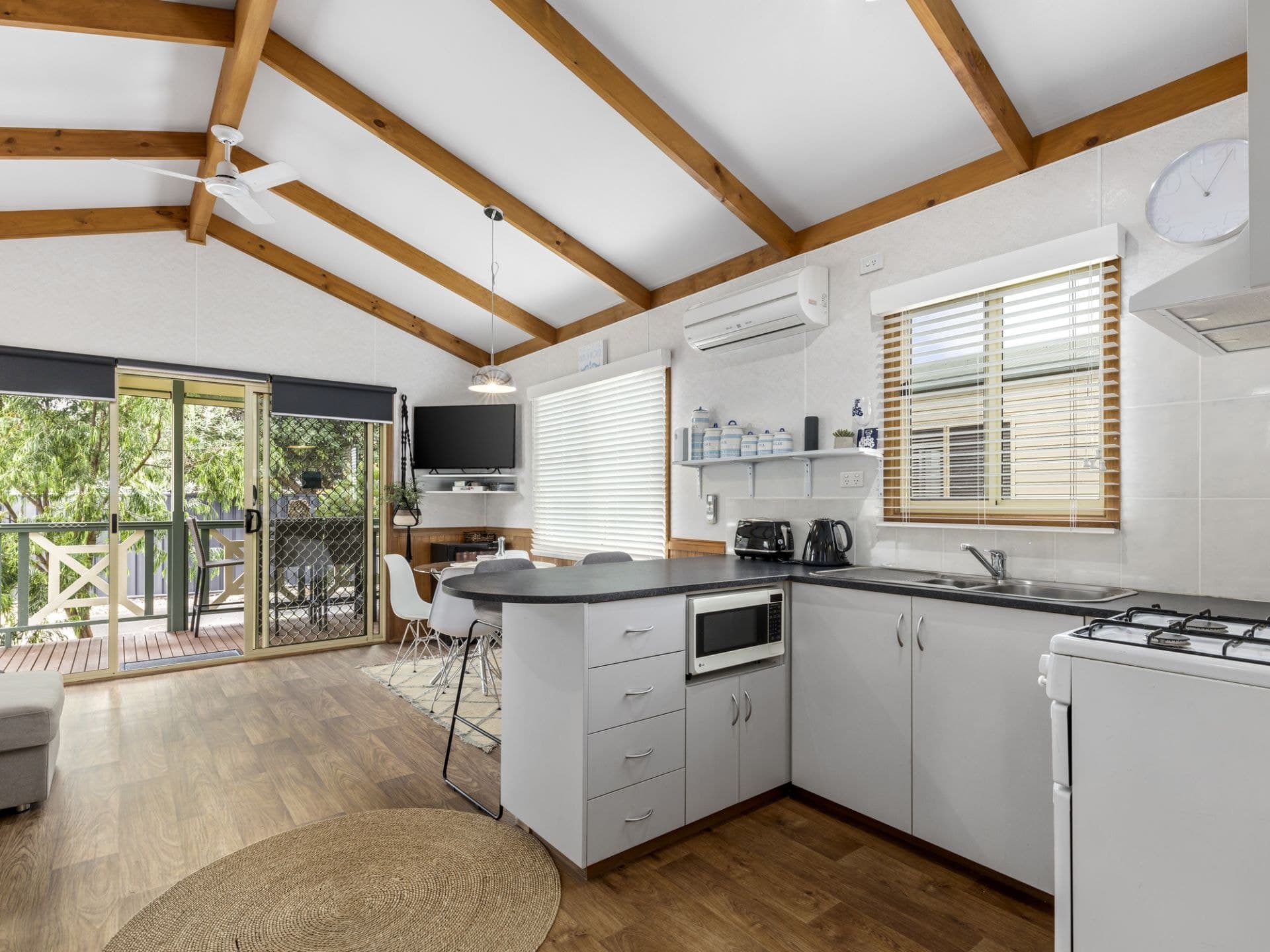 2/6-14 The Terrace, Ocean Grove VIC, Ocean Grove - Thumbnail 5