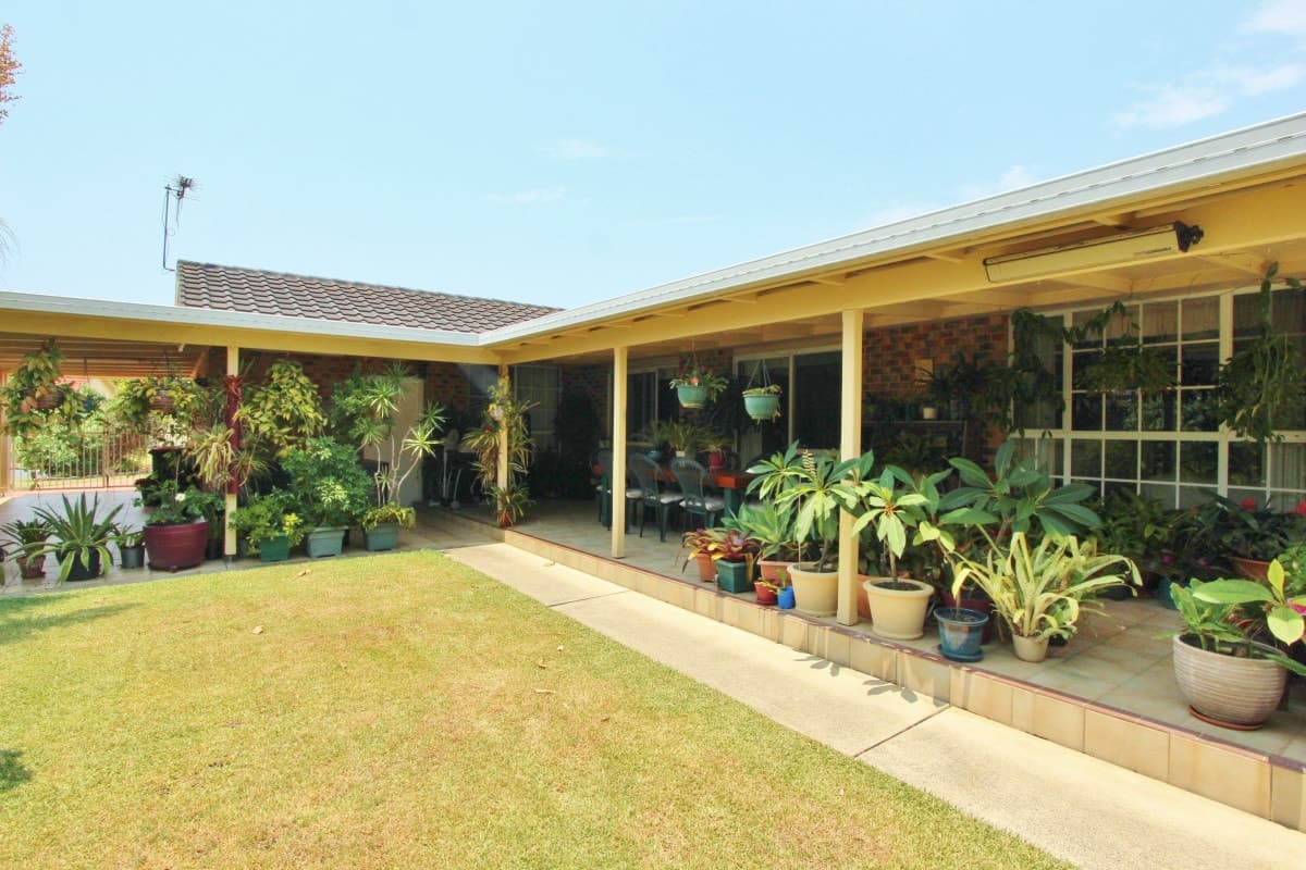 33 Honeysuckle Avenue, Lakewood, Lakewood - Thumbnail 2