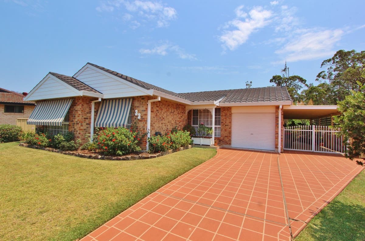33 Honeysuckle Avenue, Lakewood, Lakewood - Thumbnail 3