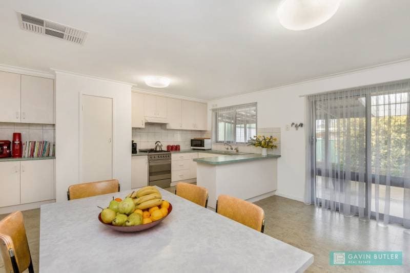 28 Sydenham Ave, North Bendigo, VIC, North Bendigo - Thumbnail 2