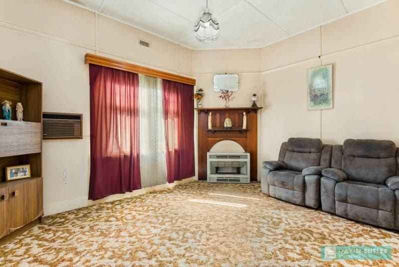 93 Neale St, Kennington, VIC, Kennington - Thumbnail 2